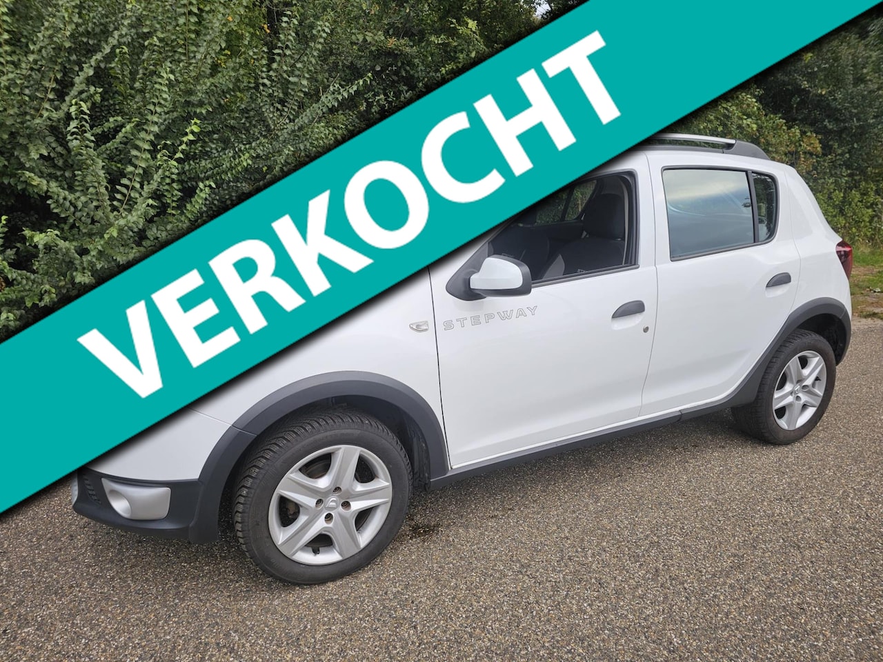 Dacia Sandero Stepway - 0.9 TCe Lauréate EXPORT - AutoWereld.nl