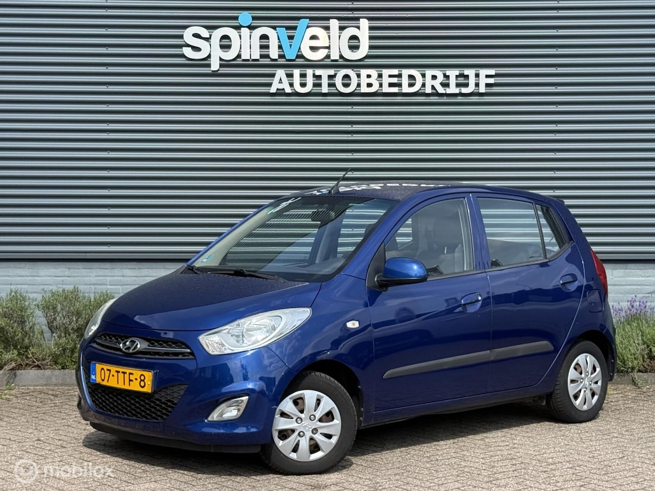 Hyundai i10 - 1.2 i-Motion - Airco - Trekhaak - Parkeersensoren - AutoWereld.nl
