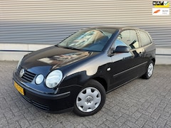 Volkswagen Polo - 1.2