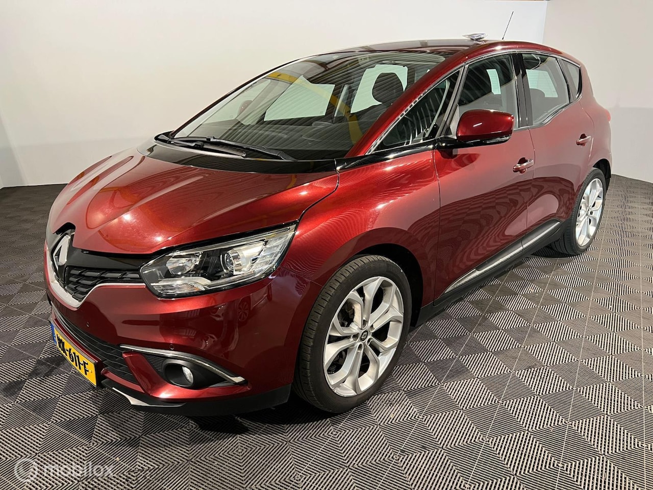 Renault Scénic - 1.2 TCe Limited 1.2 TCe Limited - AutoWereld.nl