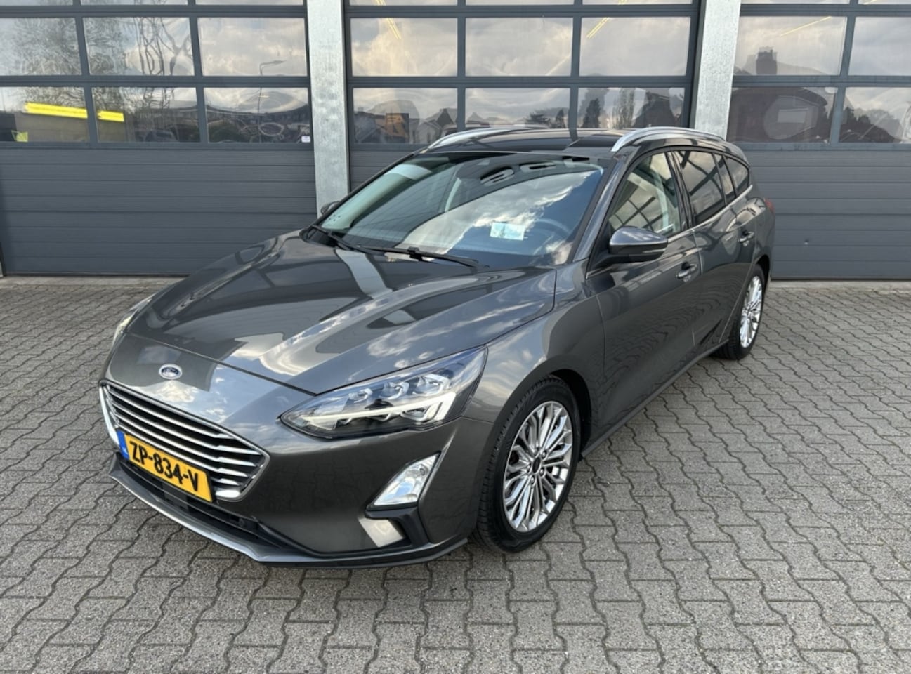 Ford Focus Wagon - 1.5 EcoBoost 150pk automaat Titanium - AutoWereld.nl