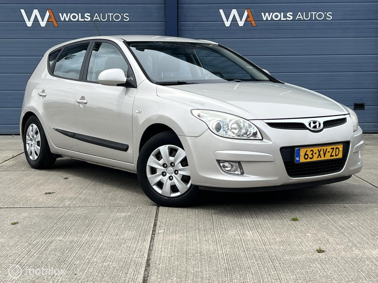 Hyundai i30 - 1.6i Dynamic / AUTOMAAT / DEALER ONDERH. / APK 06-2027! - AutoWereld.nl