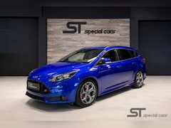 Ford Focus Wagon - 2.0 EcoBoost ST-3