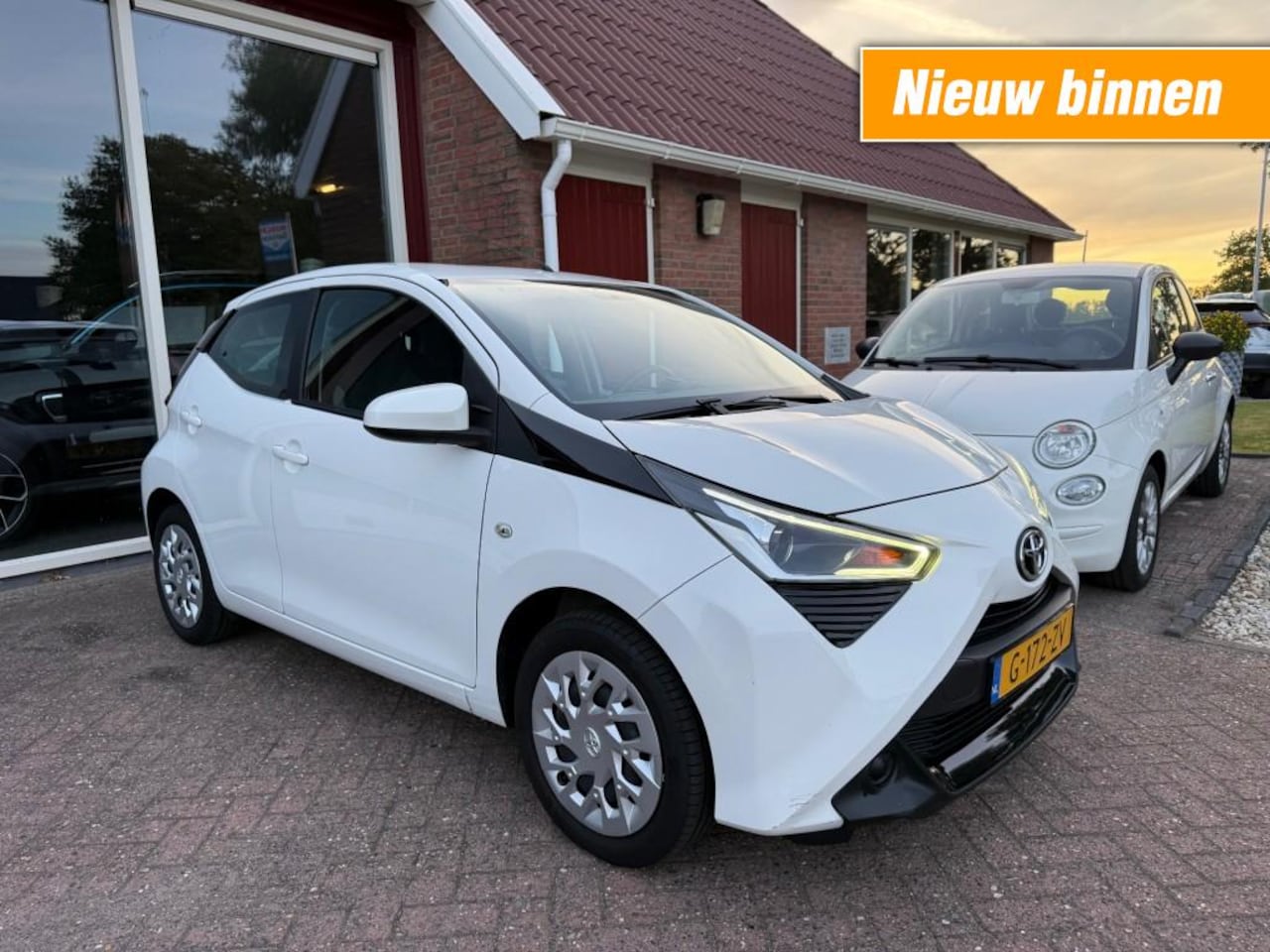 Toyota Aygo - 1.0 VVT-I X-PLAY LTD Orig. NL/Camera/Airco/Speed Limiter - AutoWereld.nl