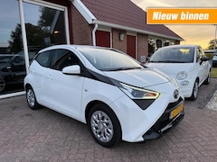 Toyota Aygo - 1.0 VVT-I X-PLAY LTD Orig. NL/Camera/Airco/Speed Limiter