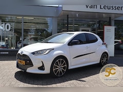 Toyota Yaris - 1.5 HYBRID GR-SPORT NL-AUTO 1E EIG. DODEHOEK DETECTIE KEYLESS LED STOELVERW. DAB LED CLIMA