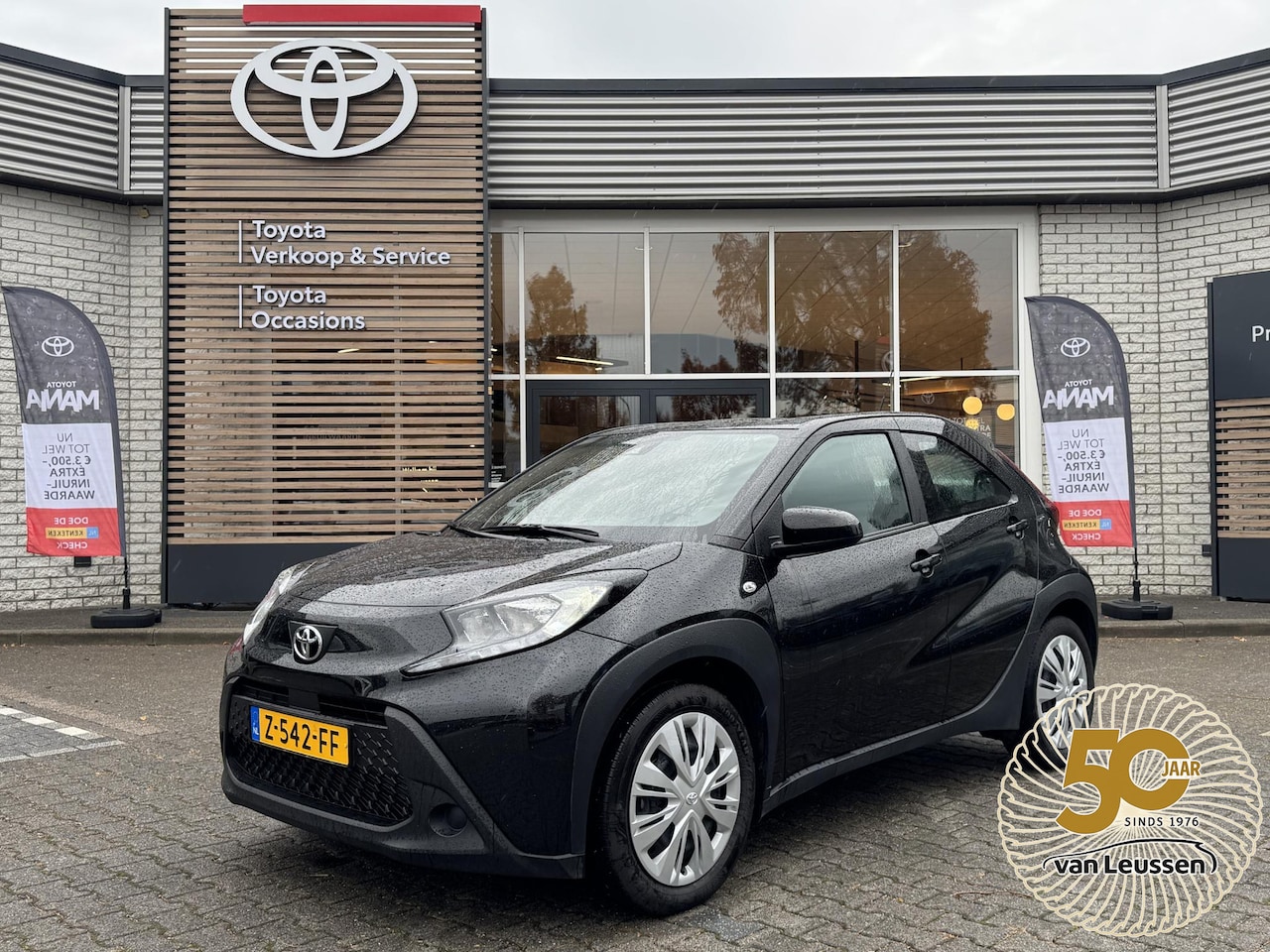 Toyota Aygo X - PLAY NL-AUTO APPLE/ANDROID CAMERA AD-CRUISE AIRCO - AutoWereld.nl