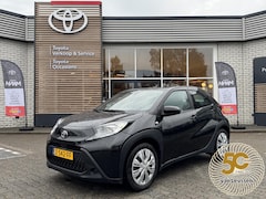 Toyota Aygo X - PLAY NL-AUTO APPLE/ANDROID CAMERA AD-CRUISE AIRCO