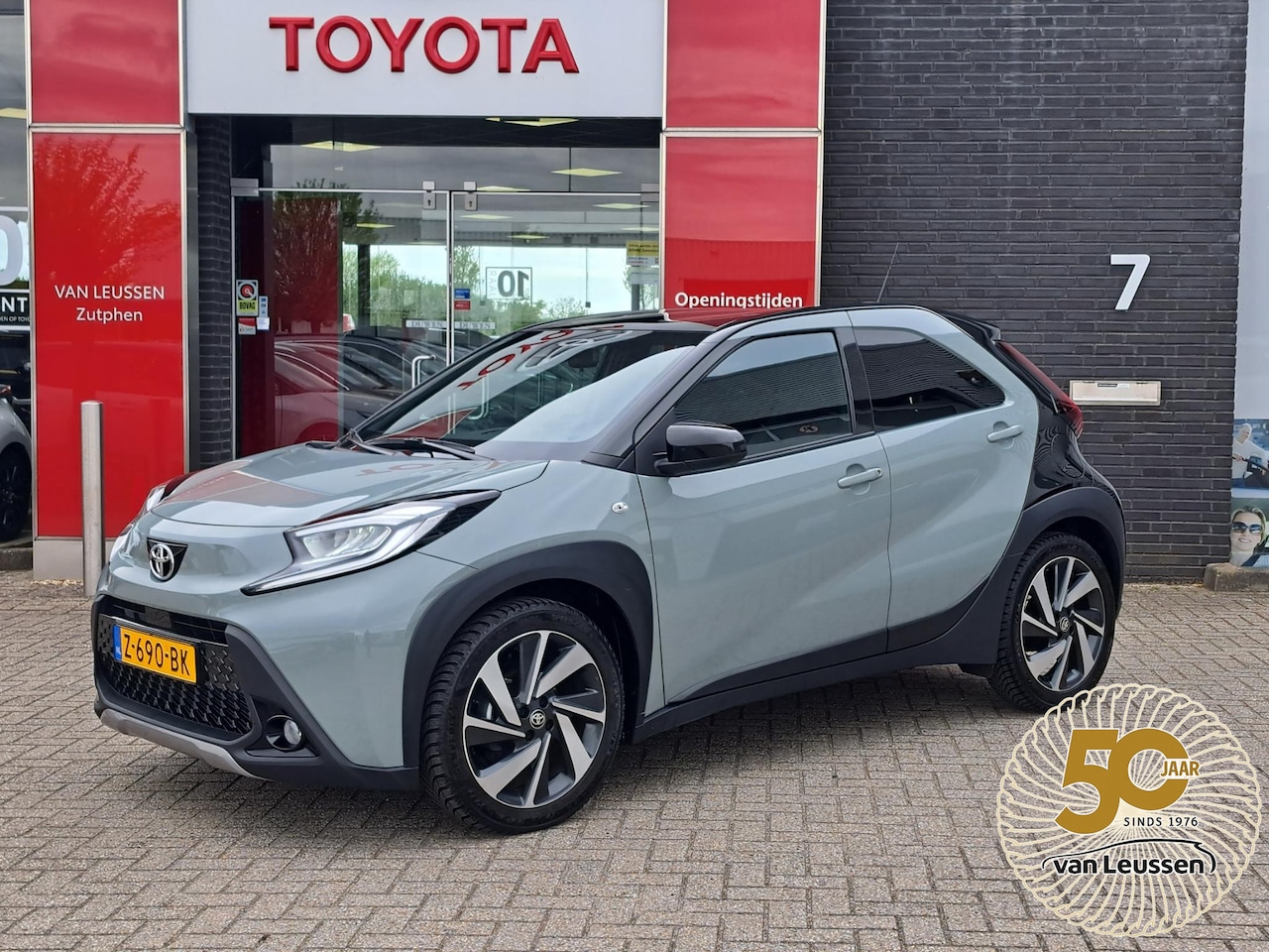 Toyota Aygo X - ENVY CAMERA NAVI APPLE CAR PLAY ANDROID ADAPTIVE CRUISE PDC - AutoWereld.nl