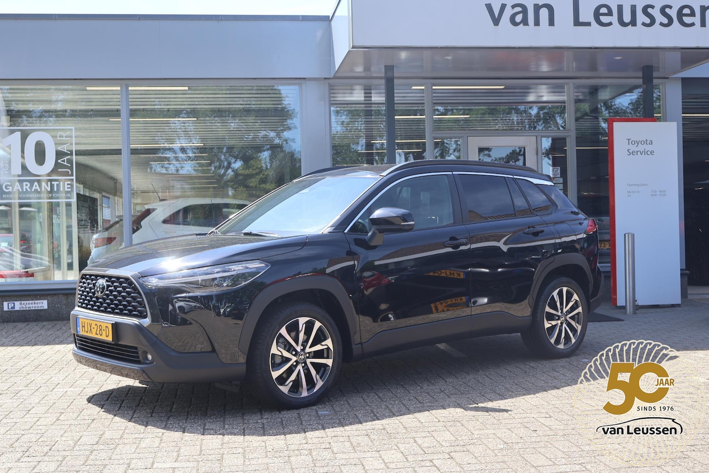 Toyota Corolla Cross - HYBRID 140 DYNAMIC NAVI LM-VEGEN AD-CRUISE APPLE/ANDROID DRAADLOOS-LADEN KEYLESS DAB+ LED - AutoWereld.nl