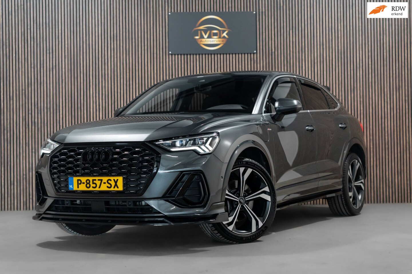 Audi Q3 Sportback - 45 TFSI e S-line LED CAMERA CARBON VOLL - AutoWereld.nl