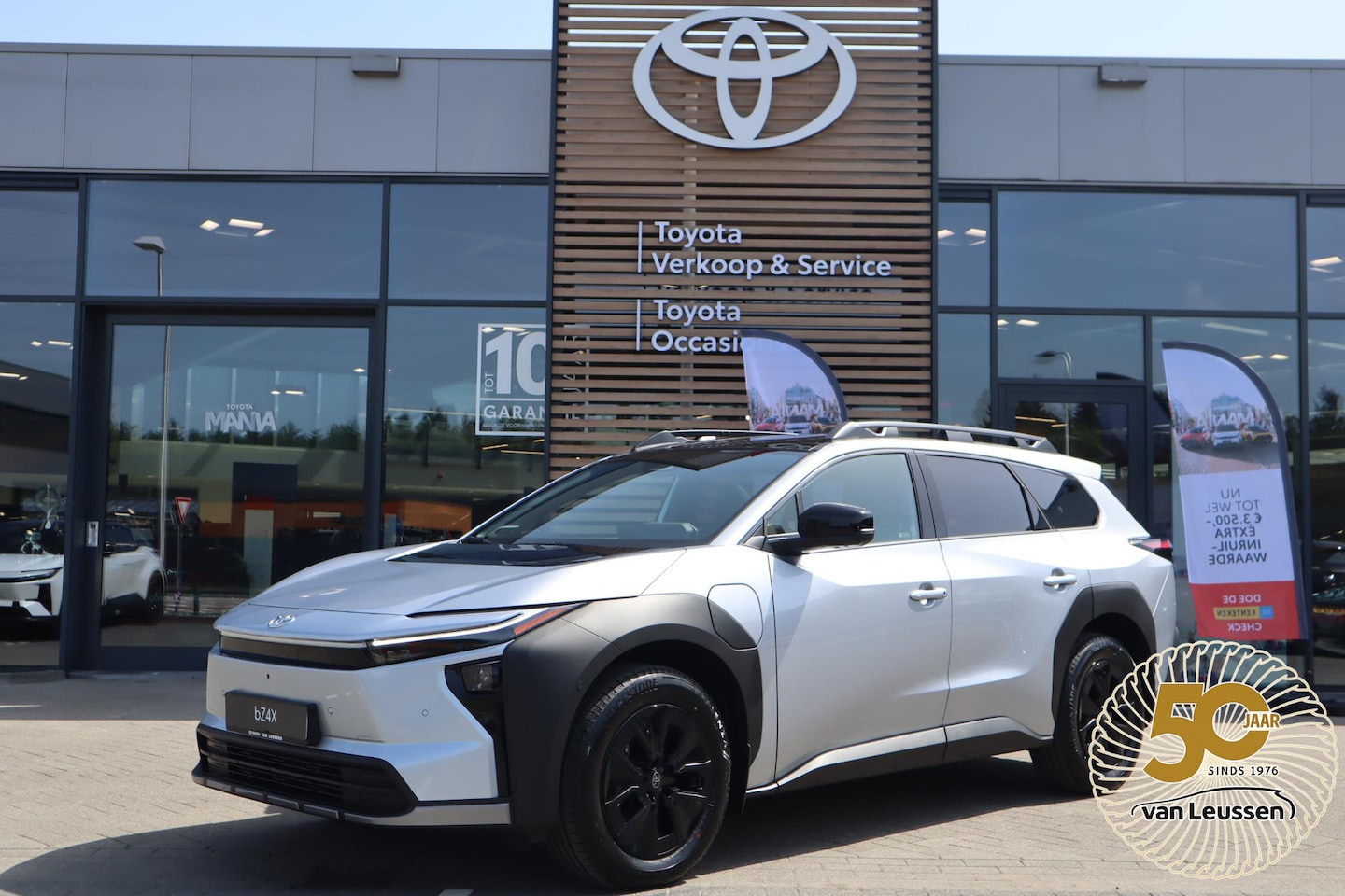 Toyota bZ4X Touring - EXECUTIVE AWD 75KWH PANODAK JBL-AUDIO 1500KG TREKGEW STOELVERW/KOELING STUURVERW BLIND SPO - AutoWereld.nl