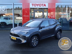 Toyota Yaris Cross - 1.5 HYBRID 115 FIRST EDITION STOEL/STUUR/VOORRUITVERWARM. P-SENSOREN KEYLESS ANDROID/APPLE
