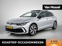 Volkswagen Golf - 1.5 eTSI R-Line Business 150 PK | R-Line | Automaat | Panoramadak | Stoelverwarming | App