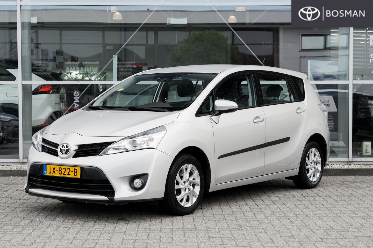 Toyota Verso - 1.6 VVT-i Comfort 1.6 VVT-i Comfort - AutoWereld.nl