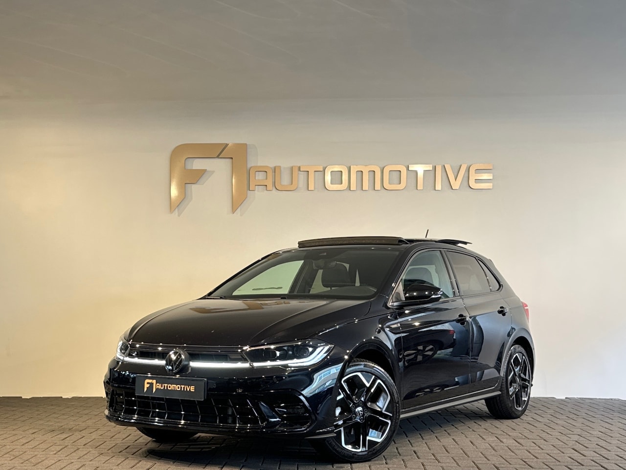 Volkswagen Polo - 1.0 TSI R Line Pano|Keyle|Sfeer|Camera|116PK - AutoWereld.nl