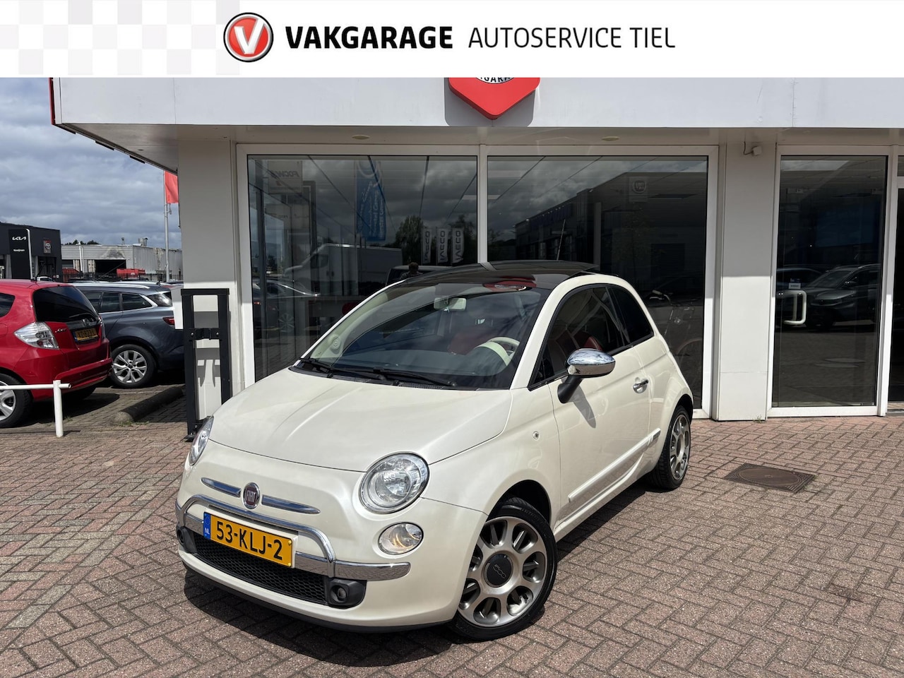 Fiat 500 - 1.2 Lounge Automaat / Ledere bekleding / Schuifdak / super nette staat ! - AutoWereld.nl