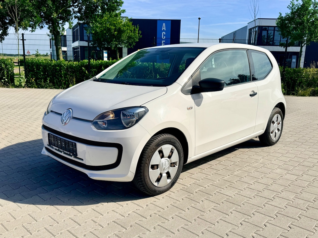 Volkswagen Up! - 1.0 easy up! BlueMotion 1.0 easy up! BlueMotion - AutoWereld.nl
