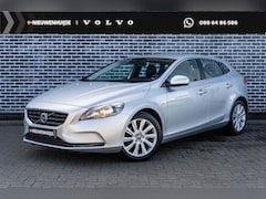 Volvo V40 - 1.6 T2 Momentum | RTI Navigatie | Climate Control | Parkeersensoren | Lichtmetalen Velgen