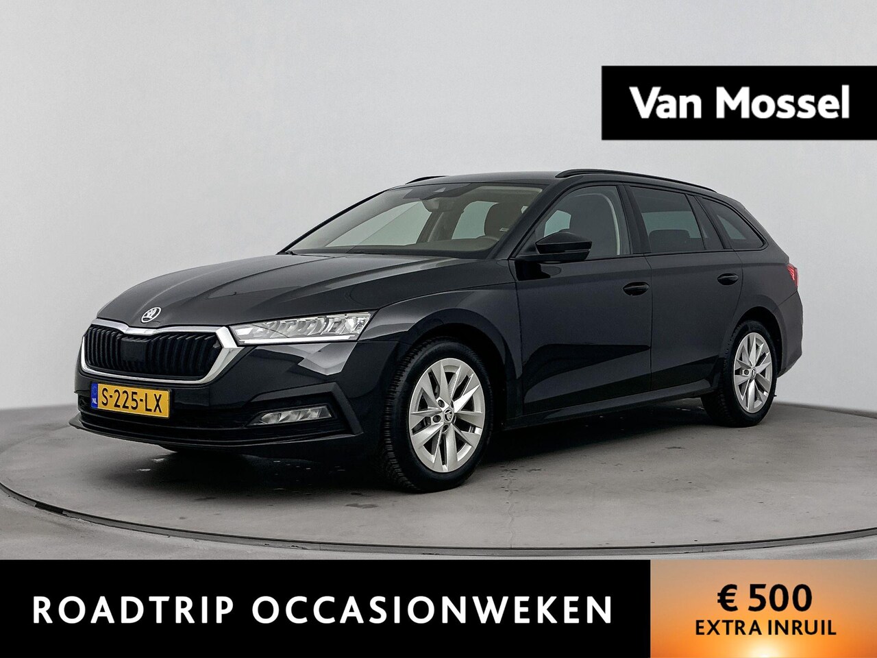 Skoda Octavia Combi - 1.0 e-TSI Business Edition | Automaat | ACC | Trekhaak | Stoelverwarming | Lane Assist | A - AutoWereld.nl
