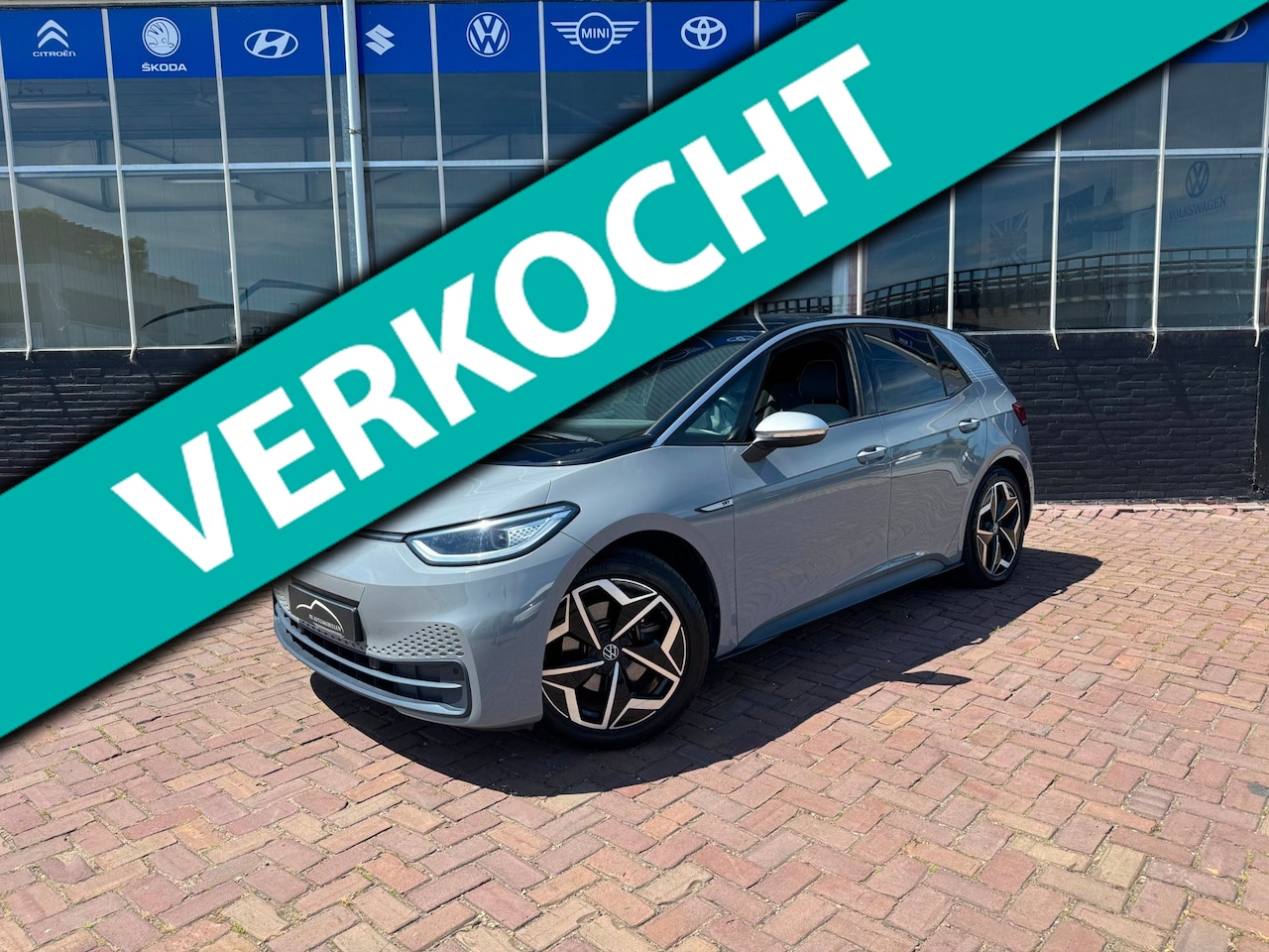 Volkswagen ID.3 - First Plus 58 kWh SOH 93% **CARPLAY + KEYLESS + CAMERA** - AutoWereld.nl