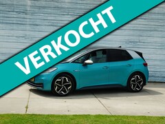 Volkswagen ID.3 - First Plus 58 kWh Cam Adapt Cruise Soh 93%