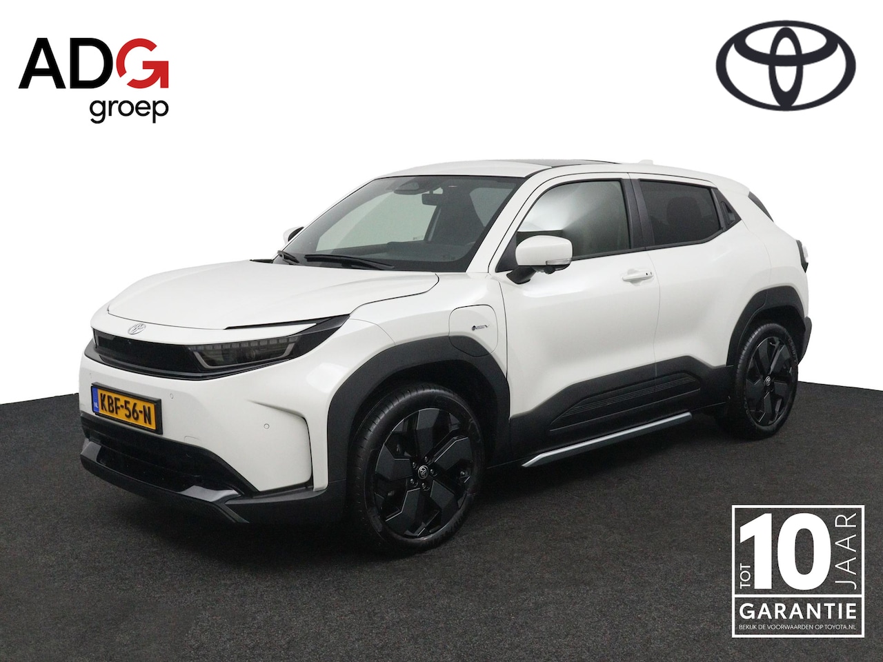 Toyota Urban Cruiser - Executive 61 kWh | Panorama Dak | Kunstlederen Bekleding | 360 Camera | JBL Audio | Sensor - AutoWereld.nl