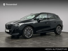 BMW 2-serie Active Tourer - 225e xDrive M-Sport | Trekhaak | Harman Kardon | Glazen Panoramadak | Camera | Head Up Dis