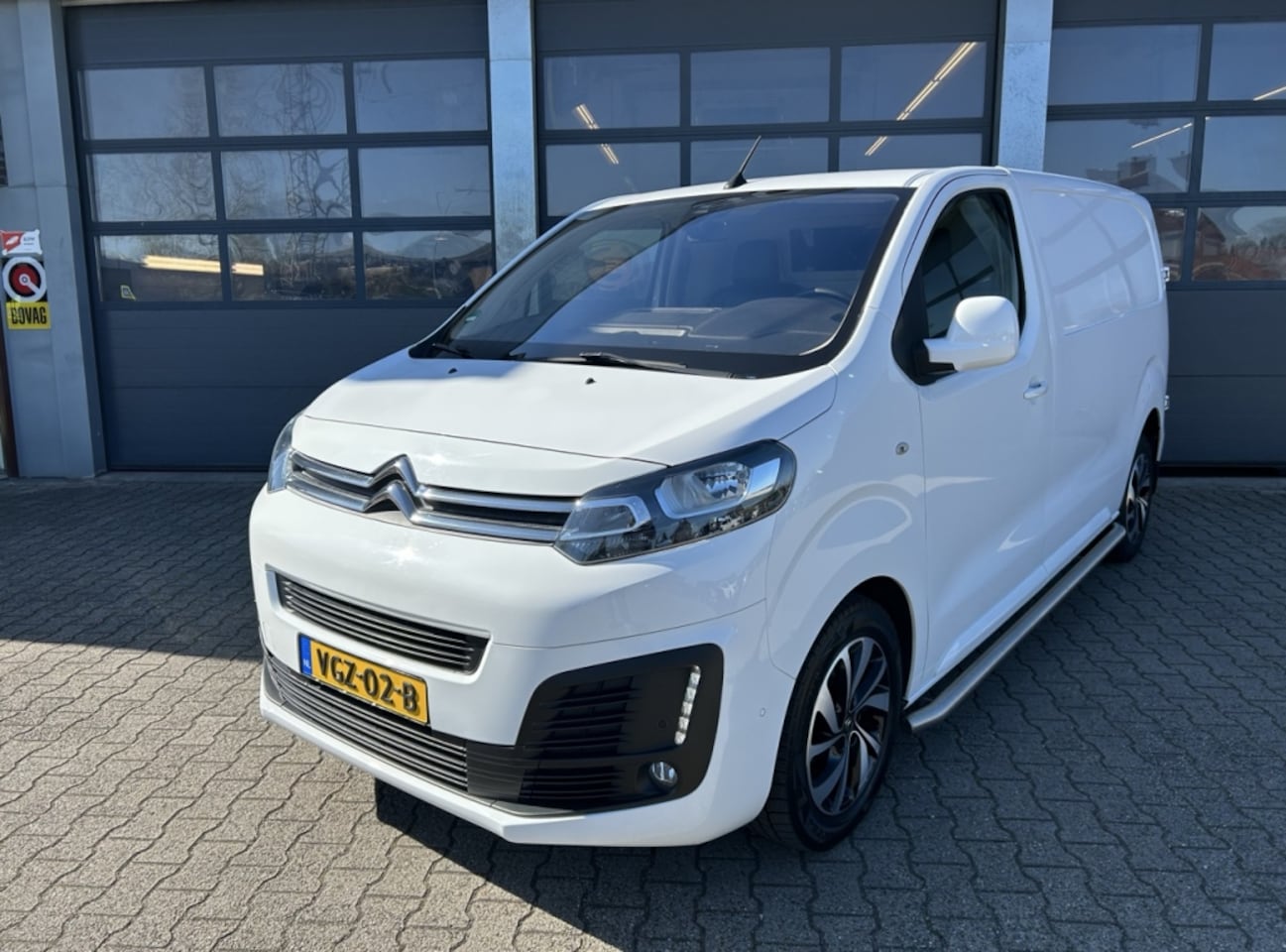 Citroën Jumpy - GB M 2.0 BlueHDi 180pk EAT8 Driver - AutoWereld.nl
