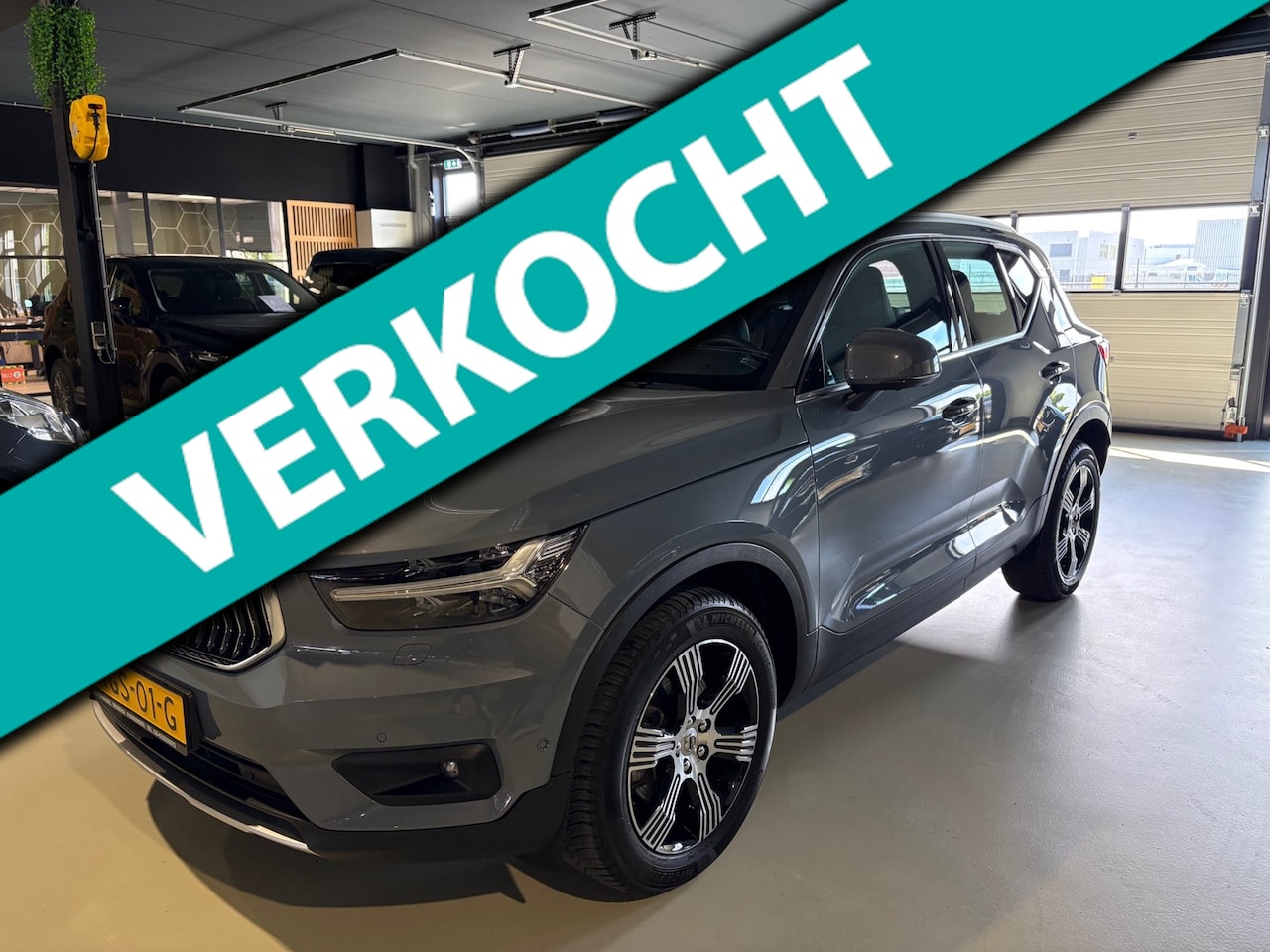 Volvo XC40 - 2.0 B4 Inscription mild Hybride - AutoWereld.nl
