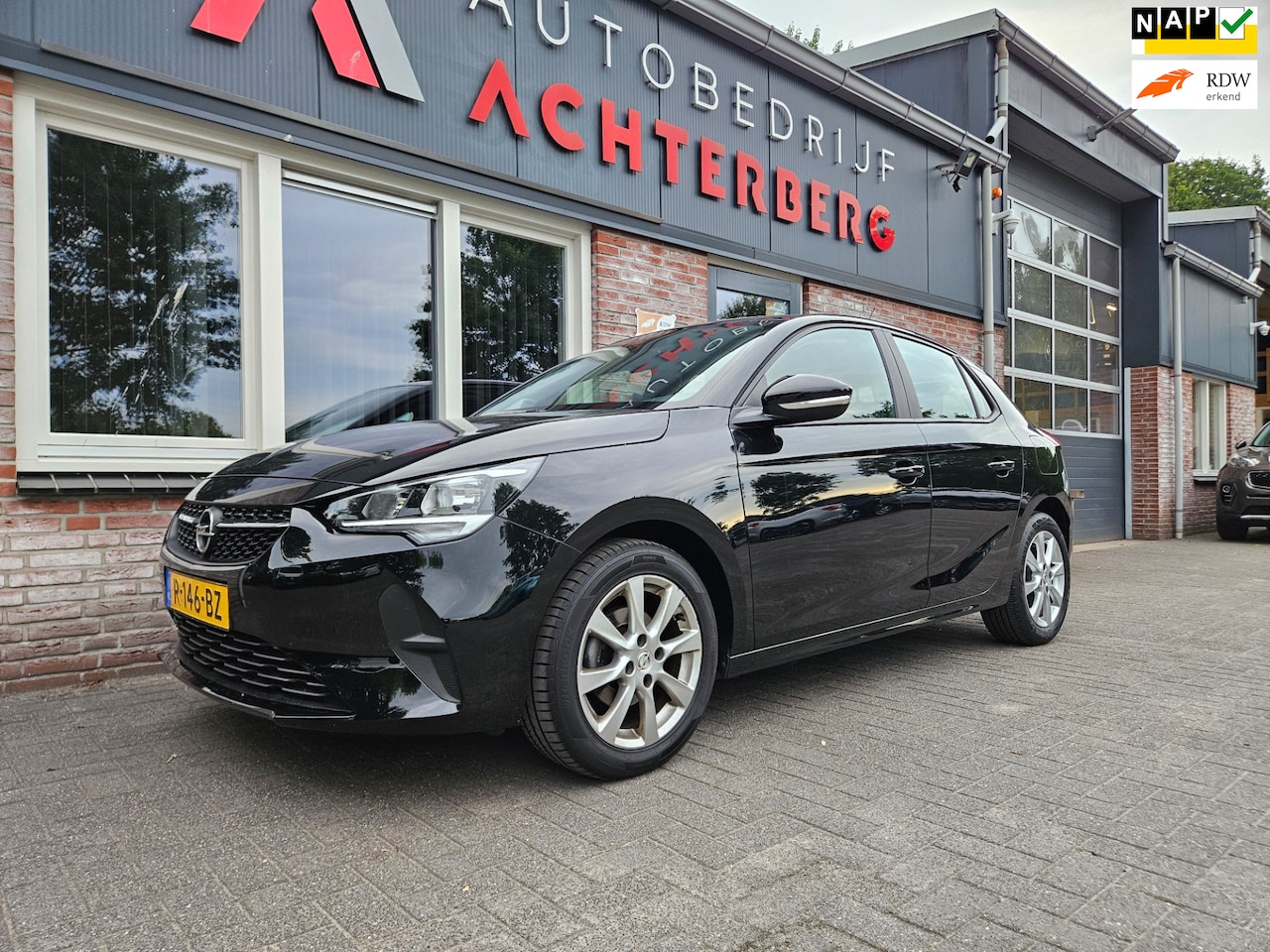 Opel Corsa - 1.2 Edition Carplay! Airco! Cruise Control! Dealer Onderhouden! NAP! Nette Auto! - AutoWereld.nl