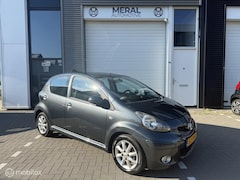 Toyota Aygo - 1.0-12V Comfort Navigator 5Drs Airco NAP