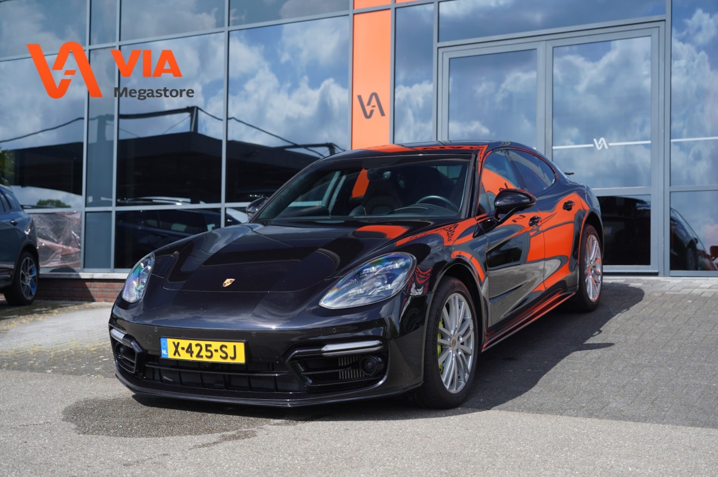 Porsche Panamera - 2.9 4S E-Hybrid 561PK | Sport Chrono | ACC | ECC | Bruin leder - AutoWereld.nl