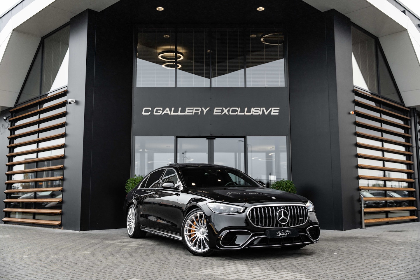 Mercedes-Benz S-klasse - AMG 63 S E Performance 802PK - 4D Burmester l Ceramic l Panorama l TV Schermen - AutoWereld.nl