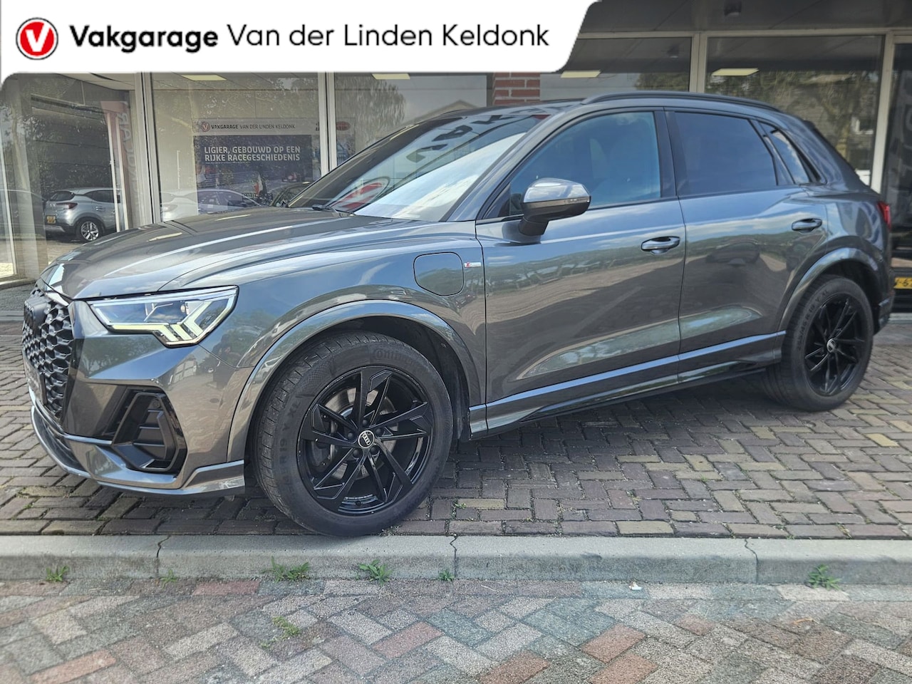 Audi Q3 - 45 TFSI e S Edition 45 TFSI e S edition - AutoWereld.nl