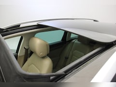 Volkswagen Passat Variant - 1.6 TDI R-line - Panorama, Leer, Stoelverw. Afn. Trekhaak, Leer