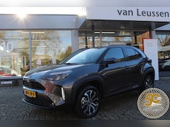 Toyota Yaris Cross - HYBRID 115 FIRST EDITION LED KOPLAMPEN STUUR-STOEL-RUITENWISSER VERW. KEYLESS PRIVACYGLASS