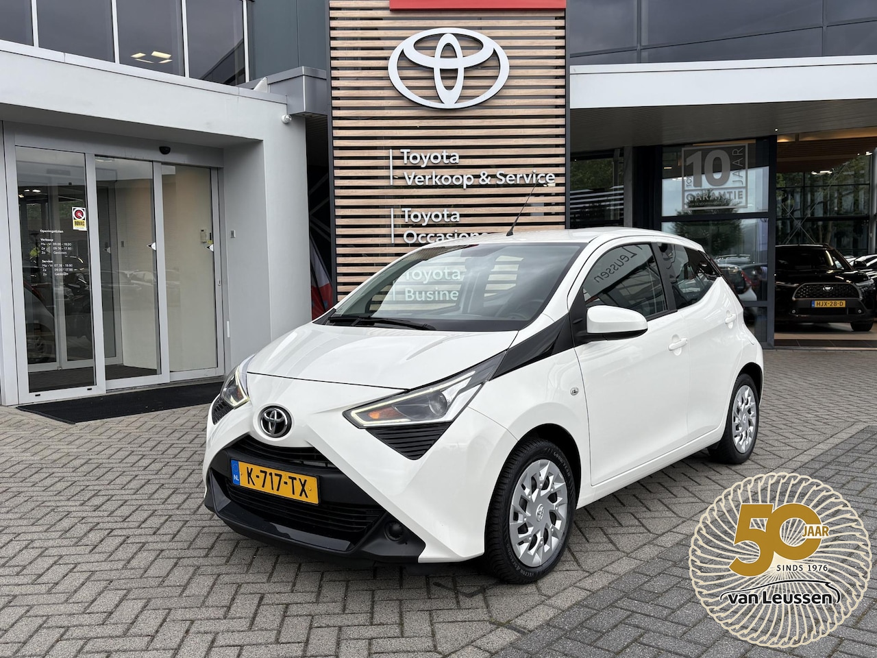 Toyota Aygo - 1.0 VVT-i x-play AIRCO NL-AUTO CAMERA - AutoWereld.nl