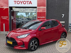 Toyota Yaris - 1.5 Hybrid 115 Dynamic STOEL- & STUURVERWARMING PARKEERSENSOREN V+A DODEHOEKDETECTIE