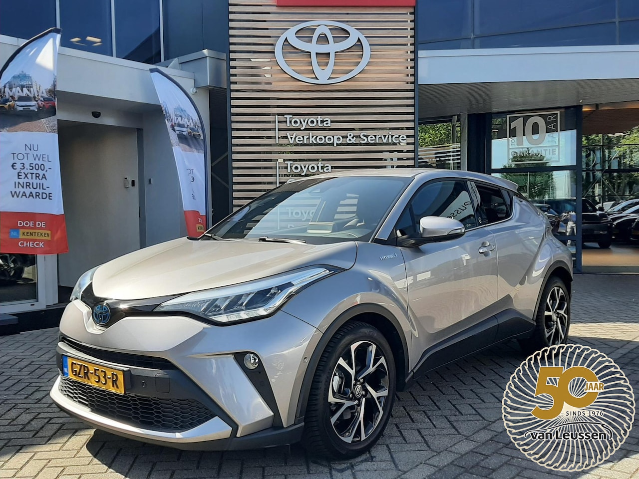 Toyota C-HR - 1.8 Hybrid Business Plus STOEL/STUURVERW KEYLESS PARK-SENSOREN BLIND-SPOT LM-VELGEN DAB+ C - AutoWereld.nl