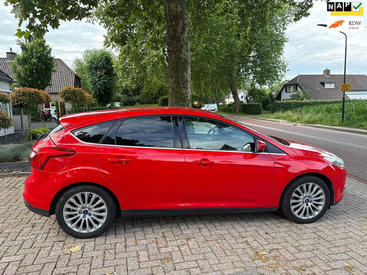 Ford Focus - 1.6 TI-VCT Titanium AUTOMAAT - AutoWereld.nl