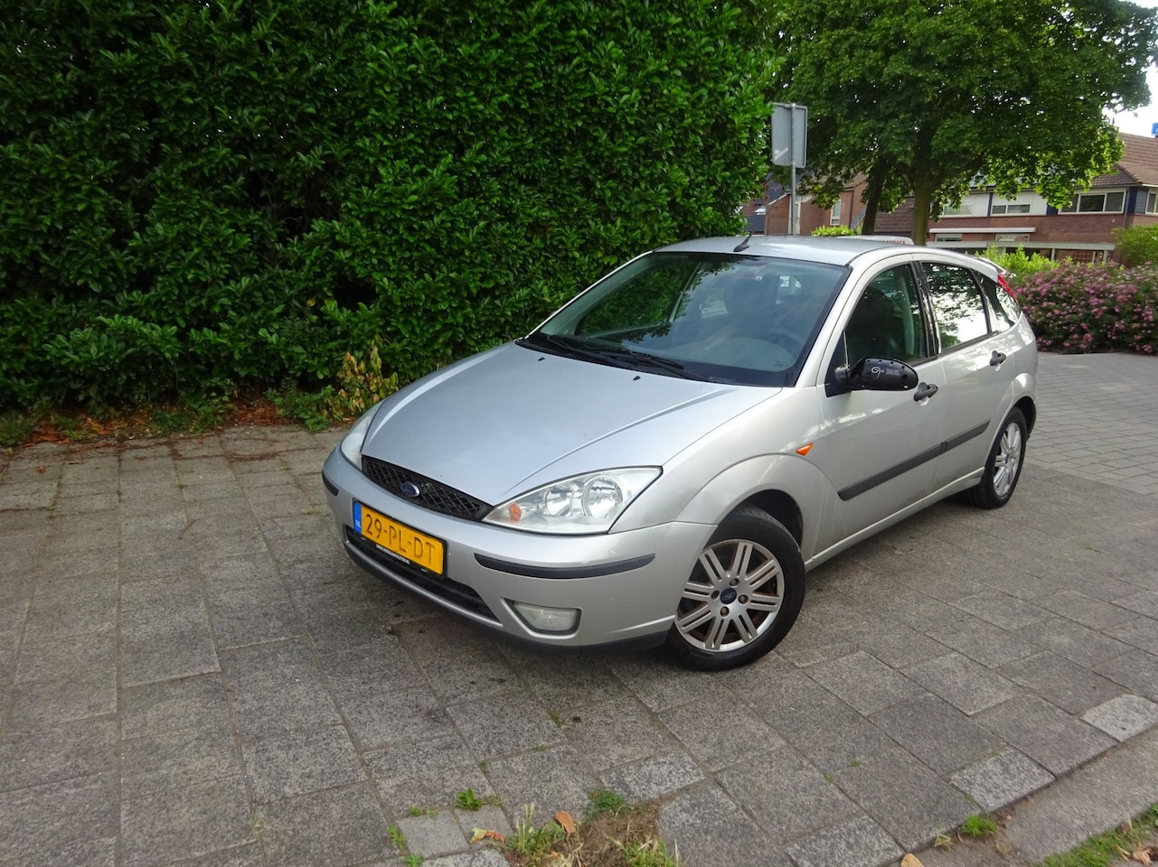 Ford Focus - 1.6-16V Futura MET APK - AutoWereld.nl