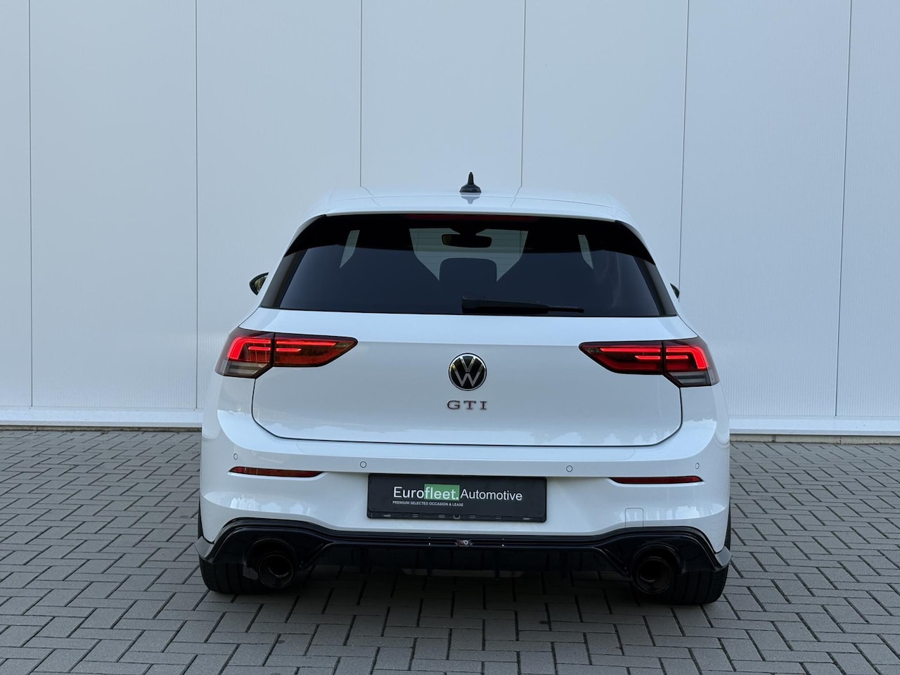 Volkswagen Golf - 2.0 TSI GTI | AKROPROVIC | MAXTON DESIGN | LKA | I.Q light