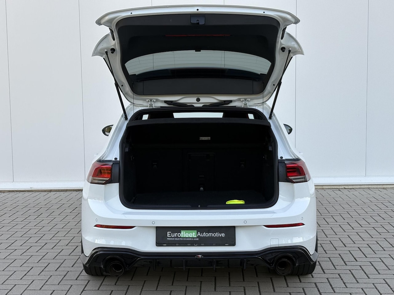 Volkswagen Golf - 2.0 TSI GTI | AKROPROVIC | MAXTON DESIGN | LKA | I.Q light