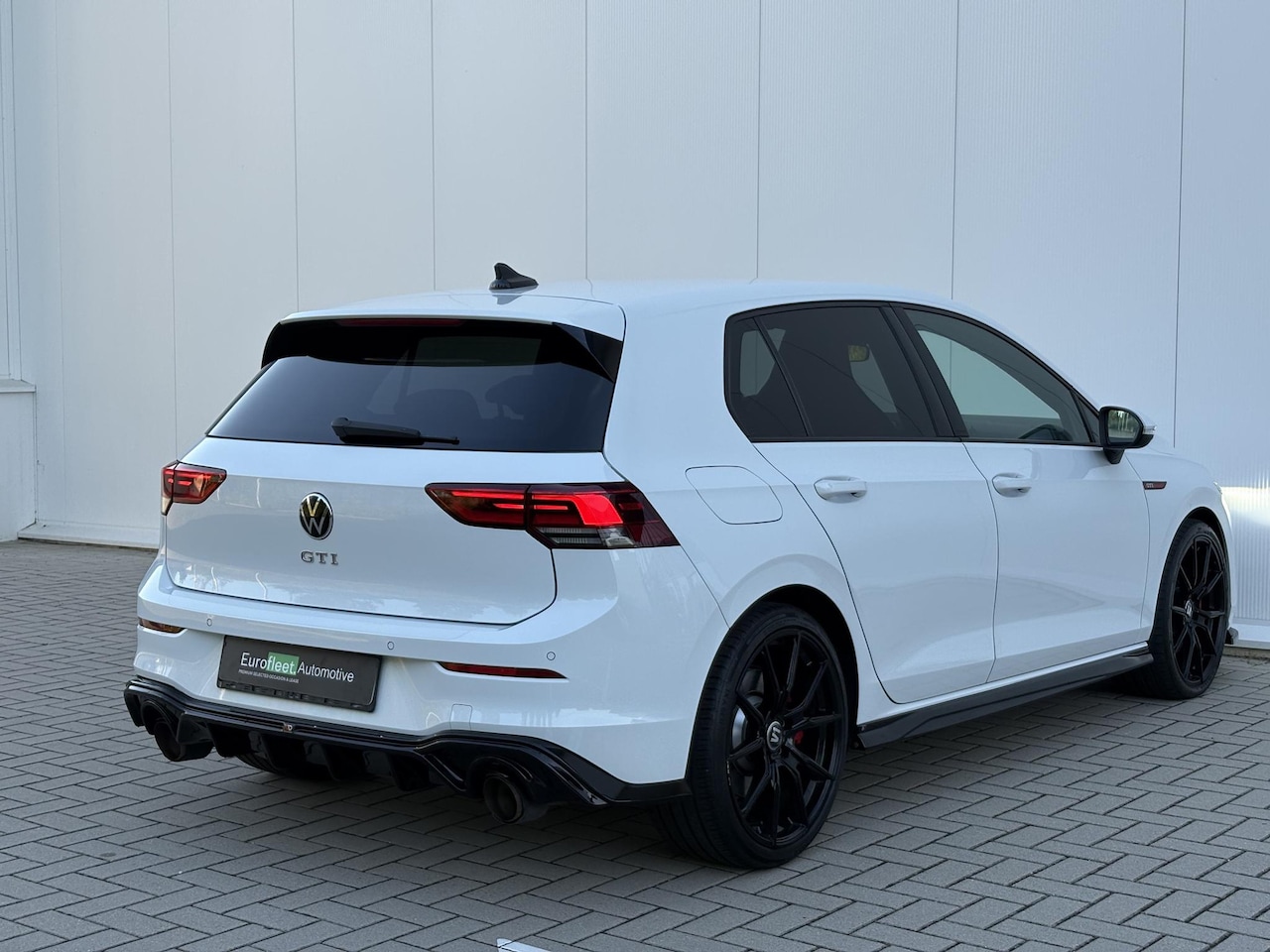 Volkswagen Golf - 2.0 TSI GTI | AKROPROVIC | MAXTON DESIGN | LKA | I.Q light