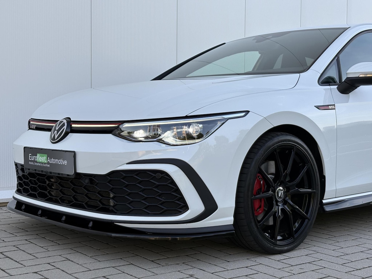 Volkswagen Golf - 2.0 TSI GTI | AKROPROVIC | MAXTON DESIGN | LKA | I.Q light