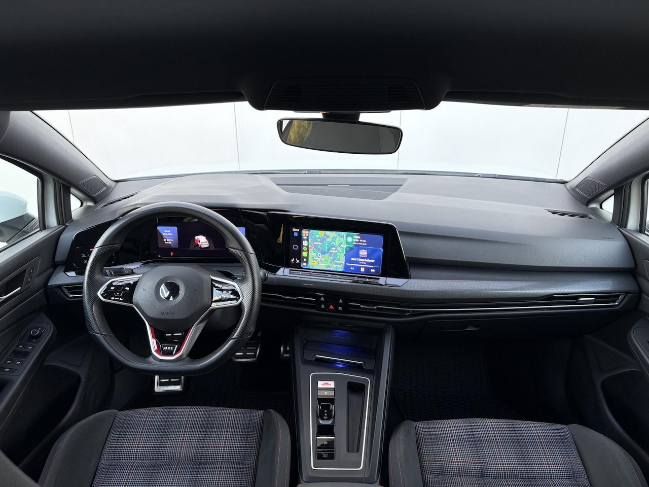 Volkswagen Golf - 2.0 TSI GTI | AKROPROVIC | MAXTON DESIGN | LKA | I.Q light