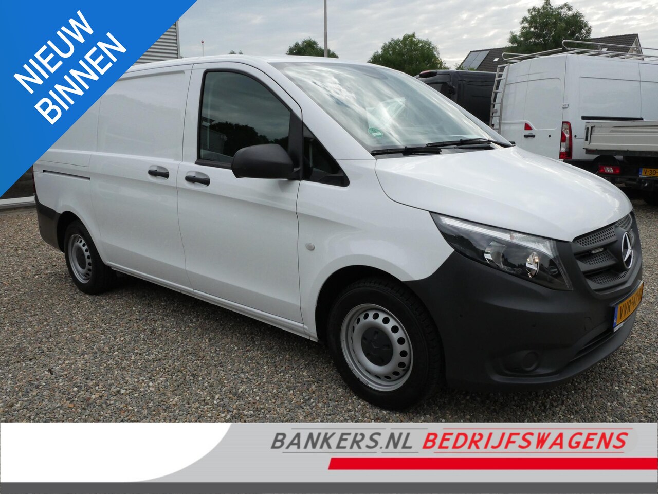Mercedes-Benz Vito - 110 CDI 110 CDI 100PK, Lang, Airco, 2 x Schuifdeur, Sortimo-inrichting - AutoWereld.nl