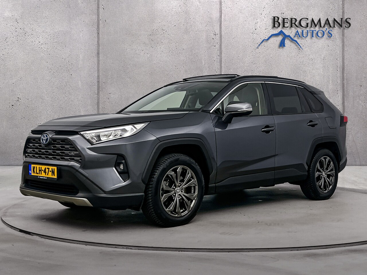 Toyota RAV4 - - 2.5 Hybrid AWD Dynamic // SCHUIFDAK // ADAPTIVE CRUISE // EL. ACHTERKLEP // - AutoWereld.nl