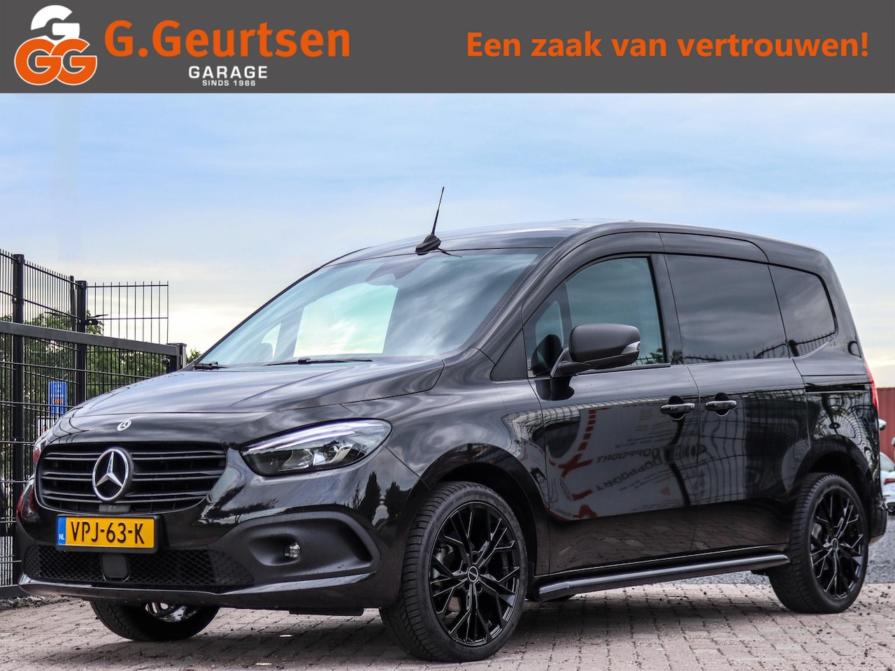 Mercedes-Benz Citan - 110 CDI L1 Pro Dubbele schuifdeur, LED koplampen, Cruise Control, Apple Carplay - AutoWereld.nl